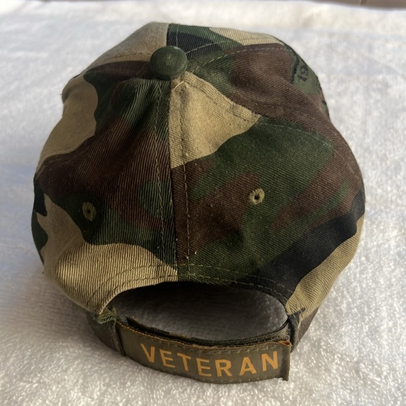 Baseball cap - Picture 2 of 3